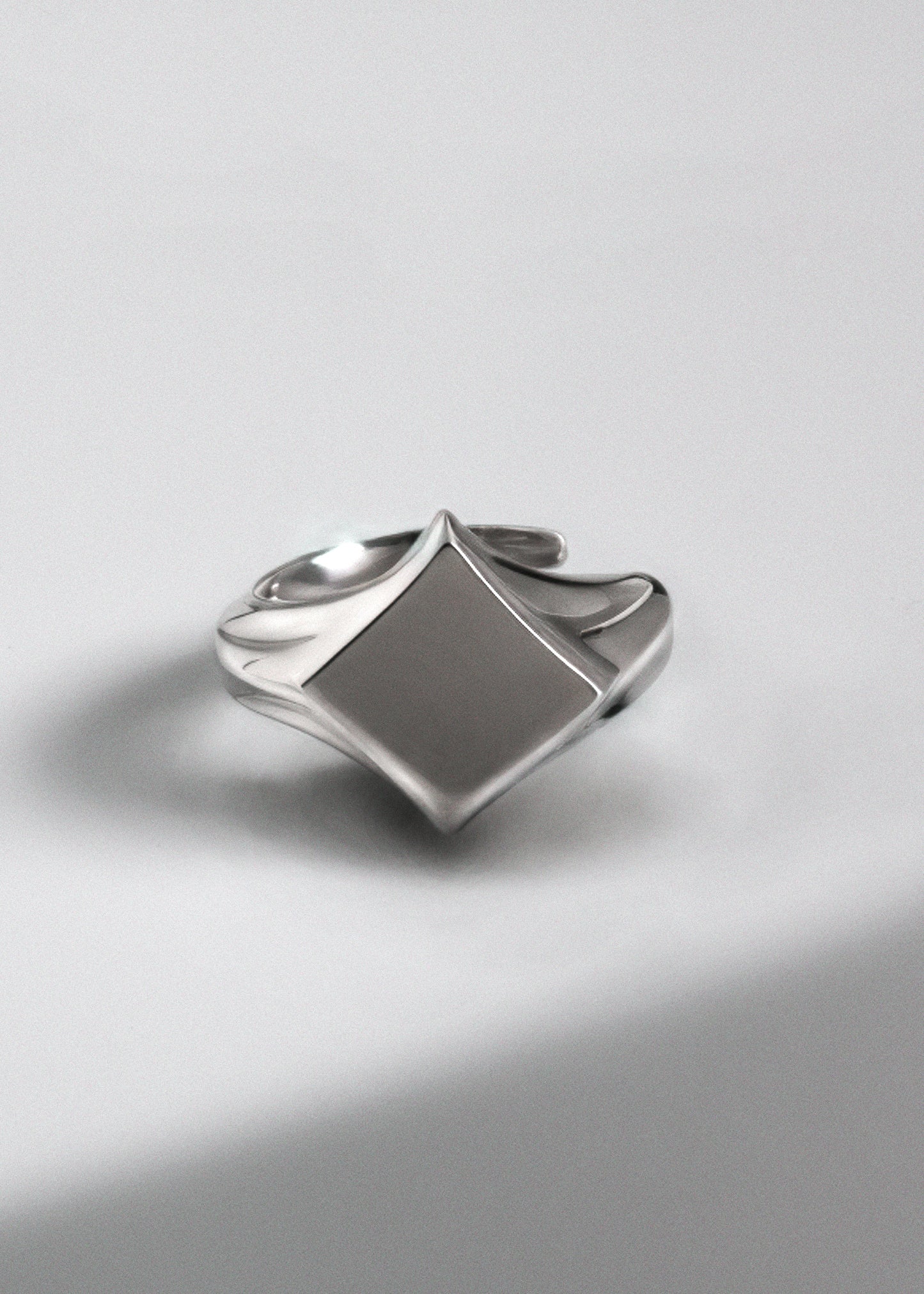 Helix Star Signet